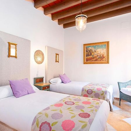 Genteel Home Campamento Siviglia Esterno foto