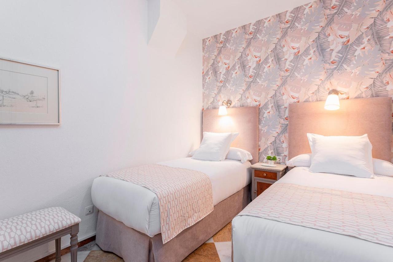 Genteel Home Campamento Siviglia Esterno foto