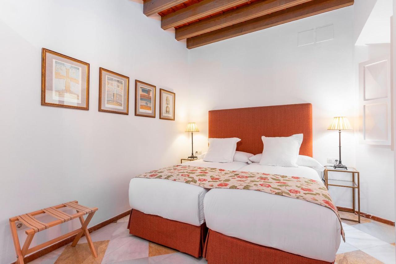 Genteel Home Campamento Siviglia Esterno foto